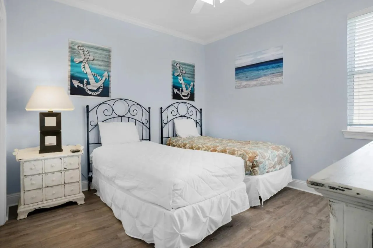 Deja Blue Pool Front Pet Friendly Villa Destin 0*,  United States